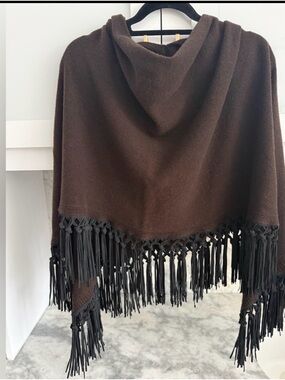 Brown Cashmere and a bit of Wool Poncho with suede fringe. Italian made.